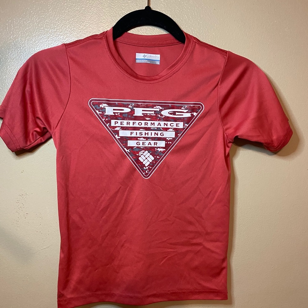 Boys Small Red Columbia PFG Tee